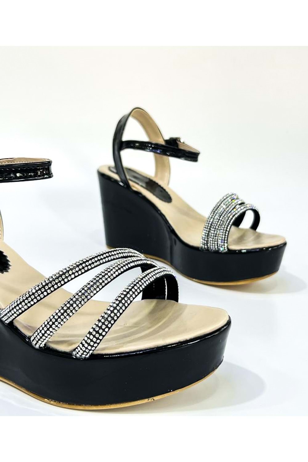 Bulutmod BA04099 Siyah Kadın Üç Taşlı Abiye Günlük Dolgu Topuklu Ayakkabı - SİYAH - 37