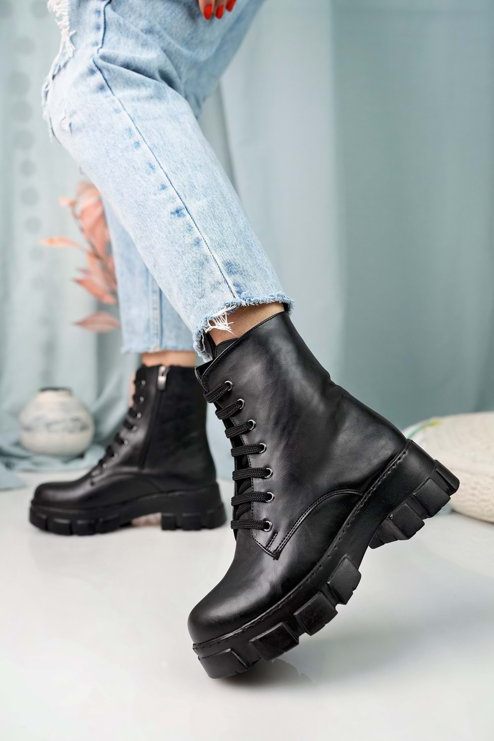 BulutMod Siyah Kadın Fermuarlı Bağcıklı Günlük Postal Bot - Siyah - 40