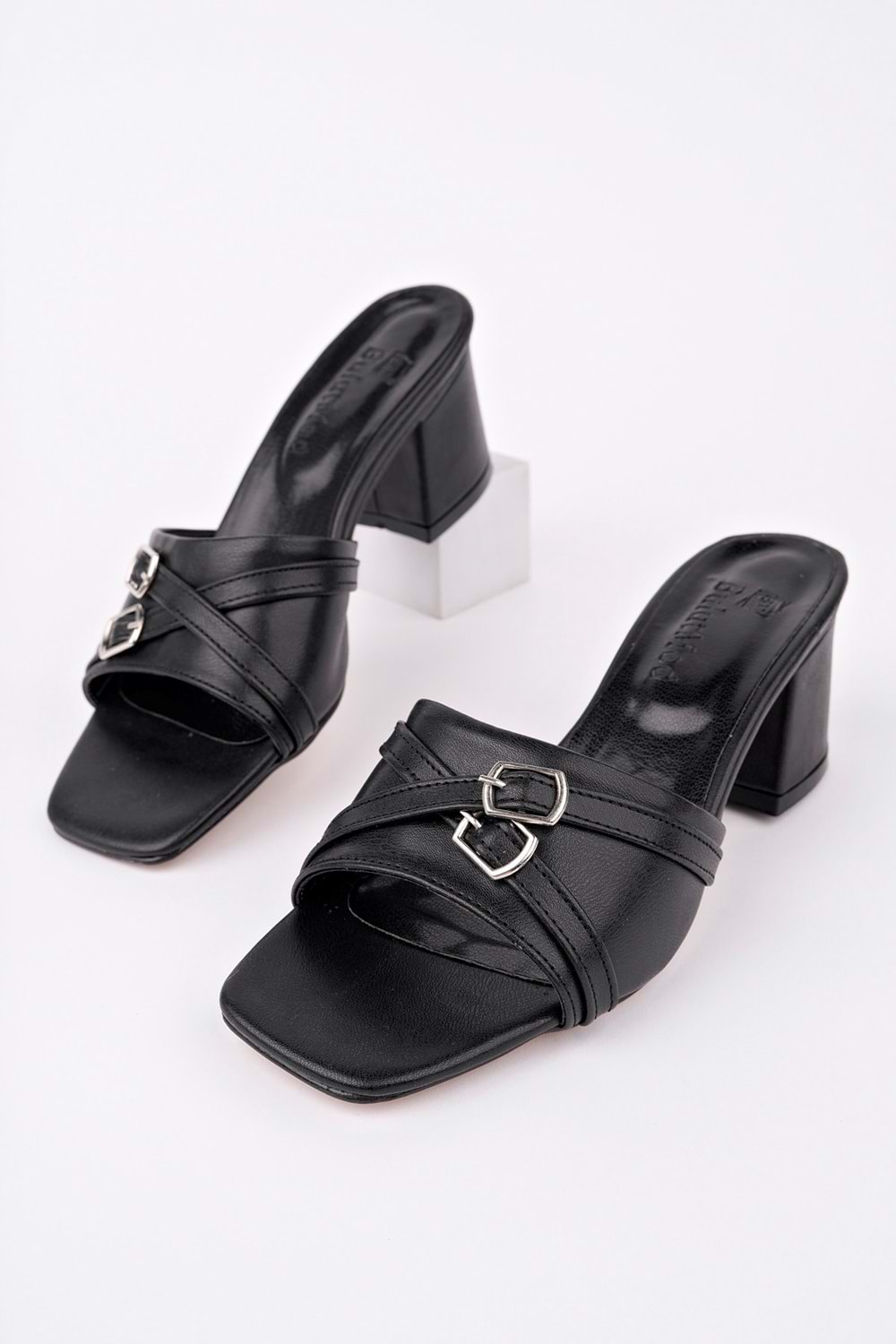 BulutMod BA04483 Siyah Kadın Çapraz Toka Günlük Klasik 5cm Topuklu Terlik - 43