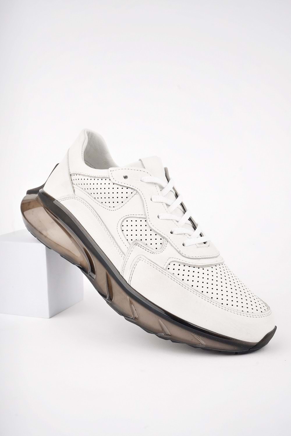 BulutMod Beyaz Erkek Hakiki Deri Delikli Şeffaf Tabanlı Spor Ayakkabı - Beyaz - 40