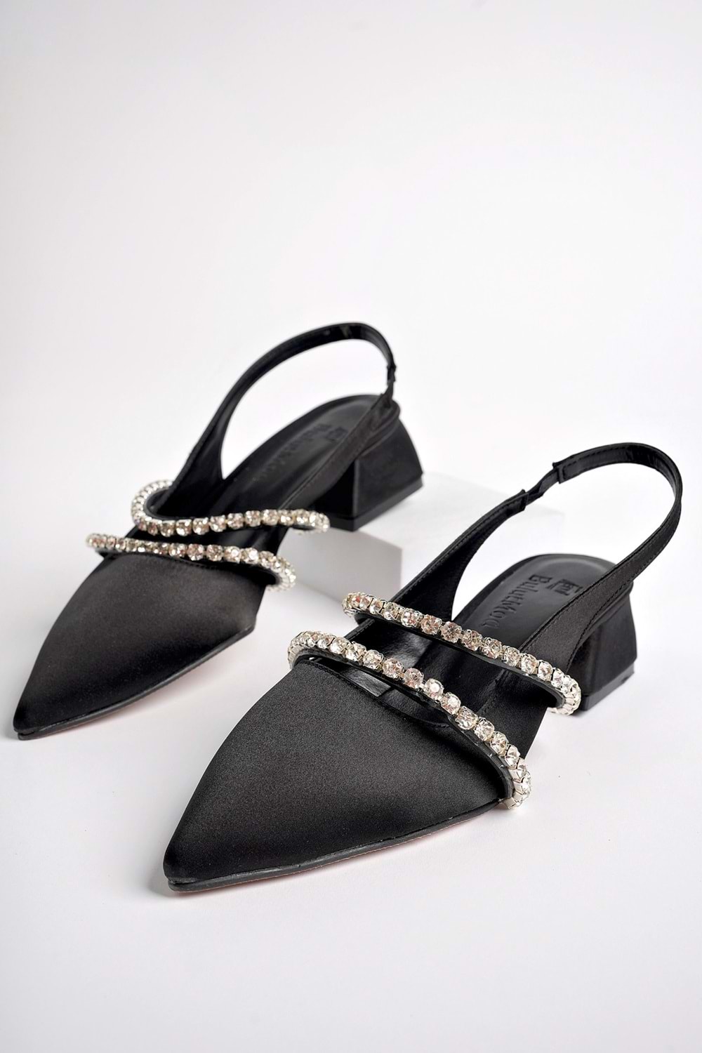 BulutMod BA04490 Siyah Kadın Çift Şerit Taş Abiye Kısa Klasik Topuklu Ayakkabı - Siyah - 38