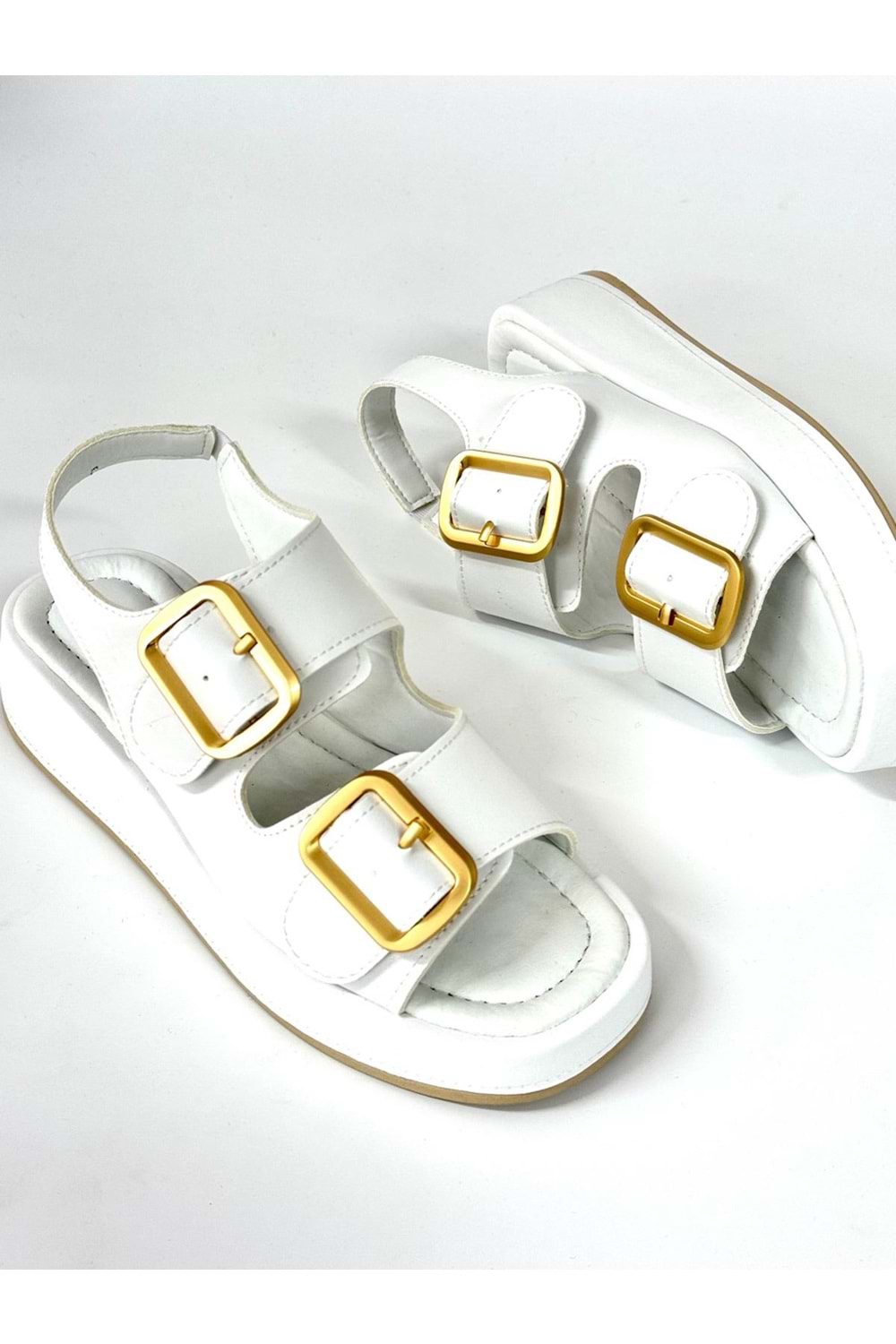 BulutMod BA04579 Beyaz Kadın İki Toka Arka Lastikli Yumuşak Tabanlı 4Cm Sandalet - 39
