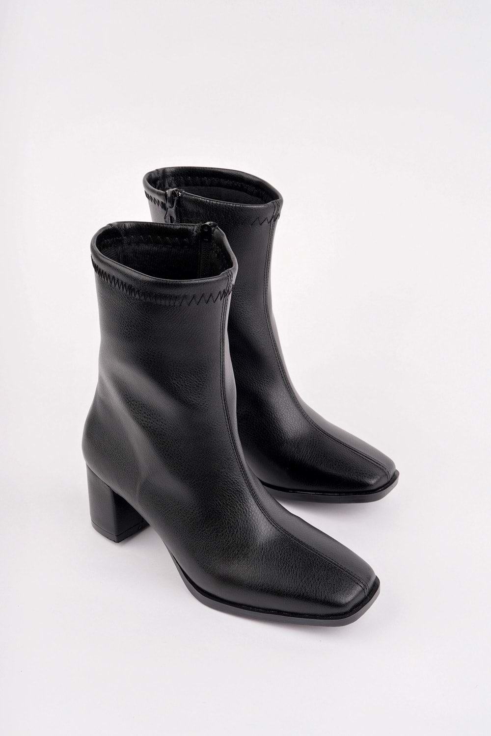 BulutMod BA04587 Siyah Kadın Küt Burun Fermuarlı 5 Cm Topuklu Bot - 38