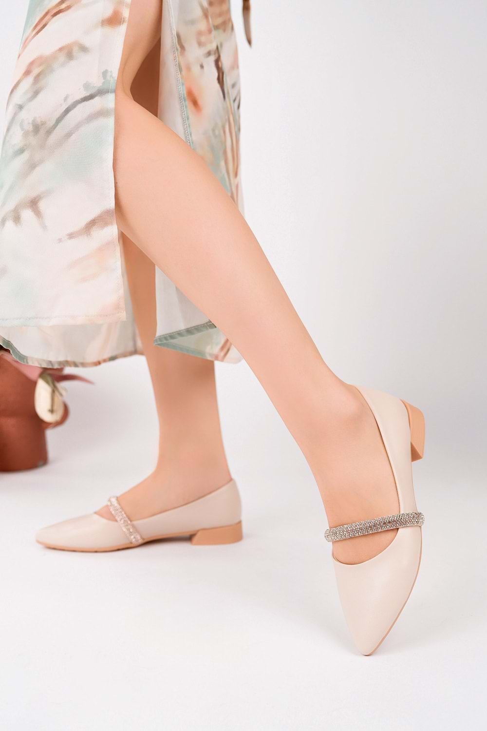 BulutMod BA04595 Ten G Kadın Geniş Taşlı Günlük Büyük Numara Babet - 40