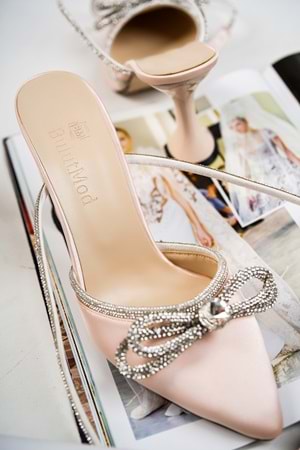 Bulutmod BA04236 Ten Kadın Saten Bilekten Bağlamalı Taşlı Fiyonklu Topuklu Ayakkabı - Ten - 39