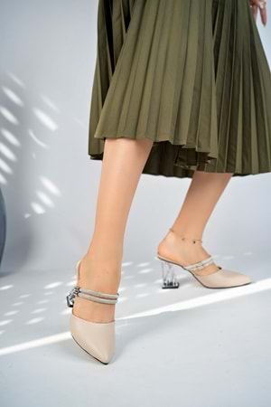 bulutmod BA04250 Ten Kadın Taşlı Önü Kapalı Günlük Terlik Ve Topuklu Ayakkabı - Ten - 38