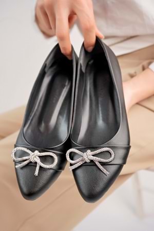 bulutmod Siyah BA04252 Kadın Orta Taşlı Günlük Büyük Numara Babet - Siyah Deri - 38