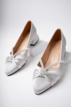 BulutMod BA04462 Gümüş Kadın Düğümlü Taşlı Büyük Numara Kısa Klasik Topuklu Ayakkabı