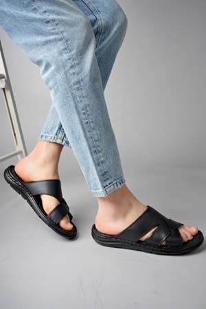 BulutMod Siyah BA04497 Erkek Hakiki Deri Günlük Dikişli Jel Masajlı Topuk Terlik - Siyah - 40