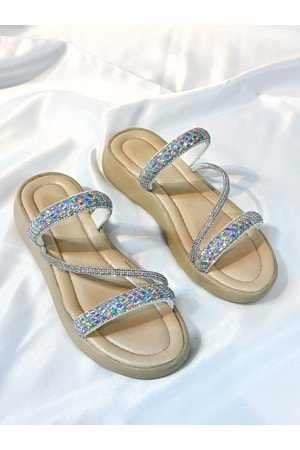 BulutMod BA04540 Beyaz Kadın Üç G Taşlı Günlük Yumuşak Tabanlı Terlik - 40