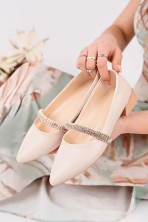 BulutMod BA04595 Ten G Kadın Geniş Taşlı Günlük Büyük Numara Babet - 40