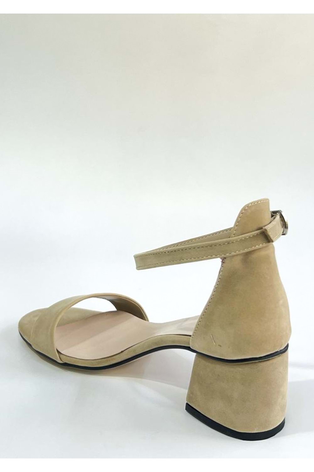 BulutMod Ten Kadın Süet Tek Bant Klasik Topuklu Ayakkabı - Ten - 39