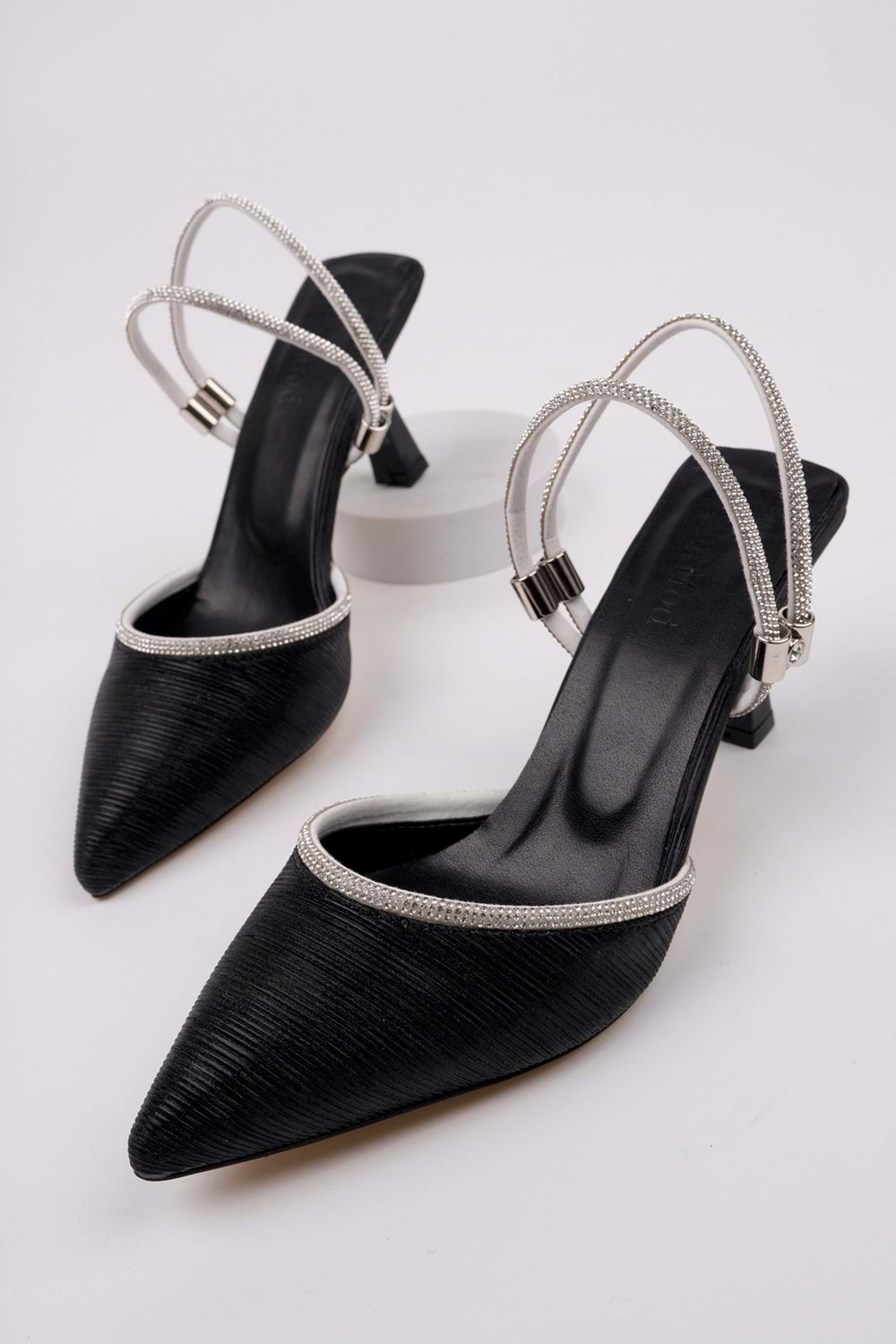 BulutMod BA04144 Siyah Kadın Simli Abiye Günlük Terlik Ve 6 Cm Topuklu Ayakkabı - 39