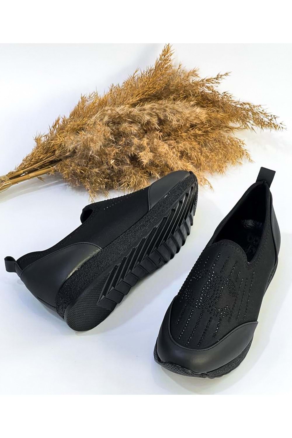 BulutMod BA04151 Siyah Kadın Bağcıksız Taşlı Büyük Numara Günlük Spor Ayakkabı