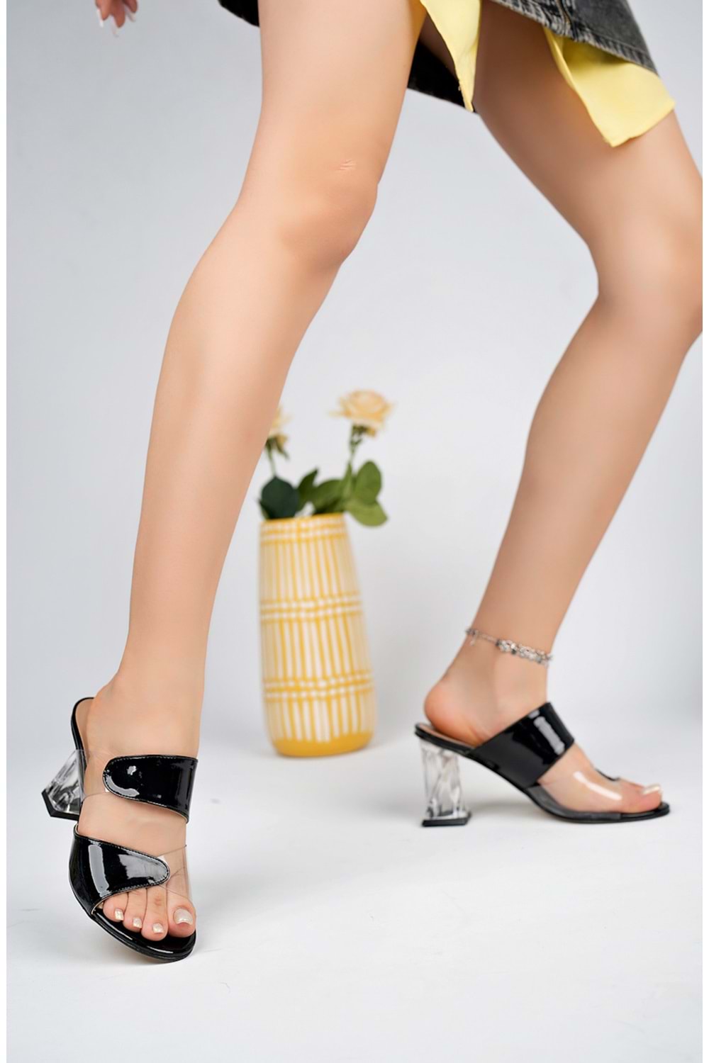 bulutmod BA04241 Siyah Kadın Şeffaf Topuk Ve Rugan Günlük Abiye Terlik - Siyah Rugan - 42