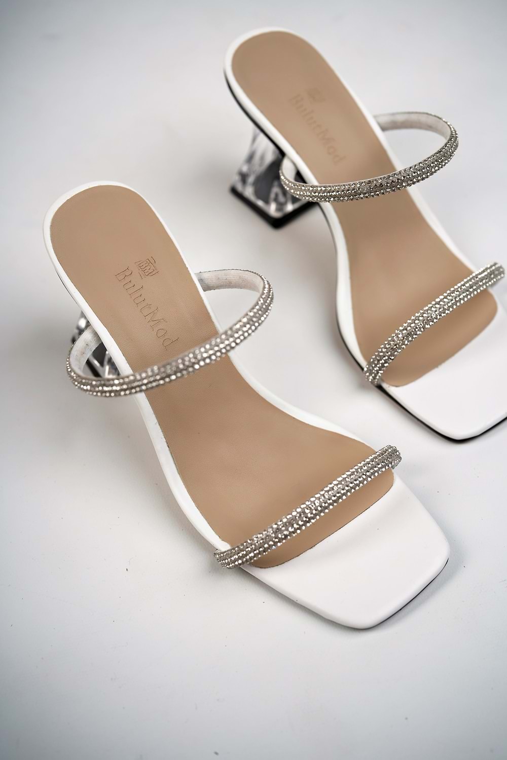 bulutmod Beyaz Kadın Taşlı İki Bantlı Ayakkabı Ve Şeffaf Topuklu Terlik - BEYAZ - 36