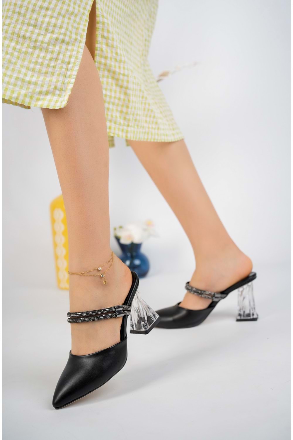 bulutmod BA04250 Siyah Kadın Taşlı Önü Kapalı Günlük Terlik Ve Topuklu Ayakkabı - SİYAH - 37