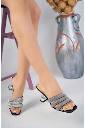 BulutMod Siyah Kadın Geniş Üç Taşlı Abiye Günlük Klasik Topuklu Terlik - Siyah - 37