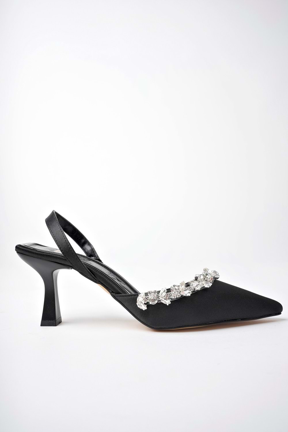 BulutMod BA04456 Siyah Kadın Yaprak Taşlı Lastikli Yumuşak Taban 6 Cm Topuklu Ayakkabı