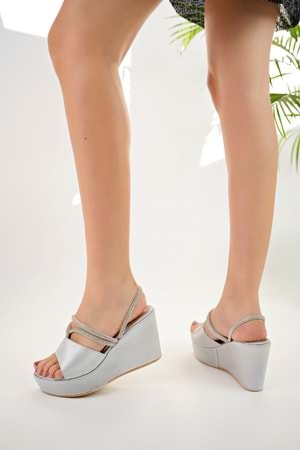 BulutMod BA04482 Gümüş Kadın saten Sargı Taşlı Günlük Abiye Dolgu Topuklu Terlik - Gümüş - 38