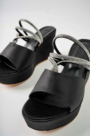 BulutMod BA04482 Siyah Kadın saten Sargı Taşlı Günlük Abiye Dolgu Topuklu Terlik - Siyah - 38