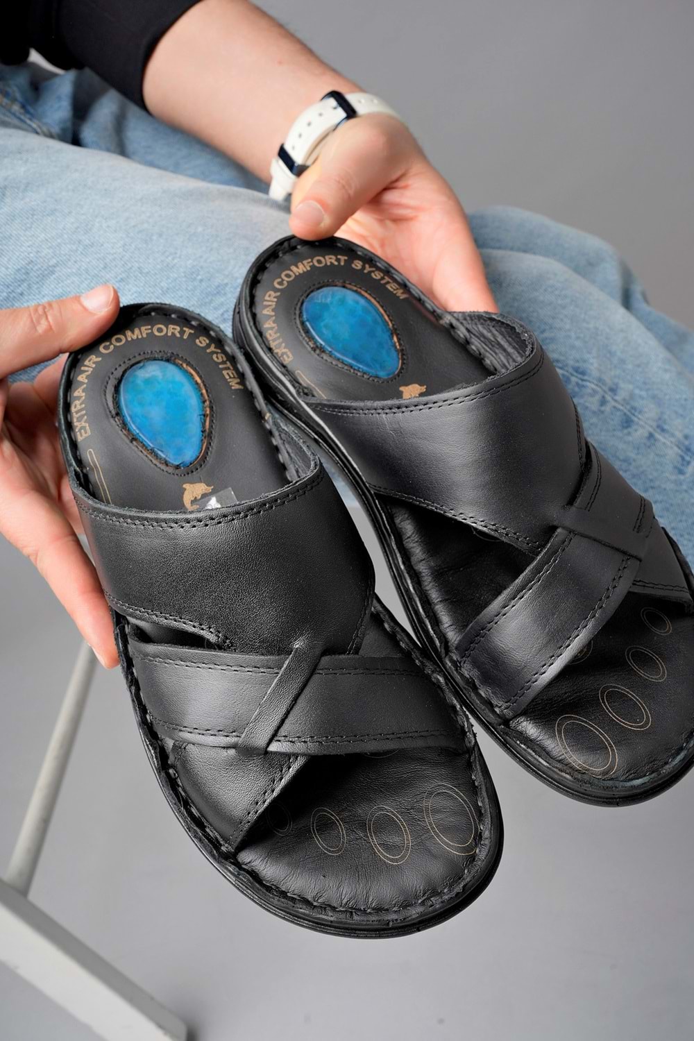 BulutMod Siyah BA04497 Erkek Hakiki Deri Günlük Dikişli Jel Masajlı Topuk Terlik - Siyah - 44