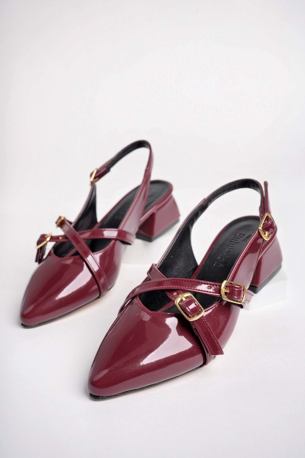 BulutMod BA04532 Bordo Kadın Rugan Çapraz Kemer Tokalı Günlük 4cm Topuklu Ayakkabı - Bordo - 38