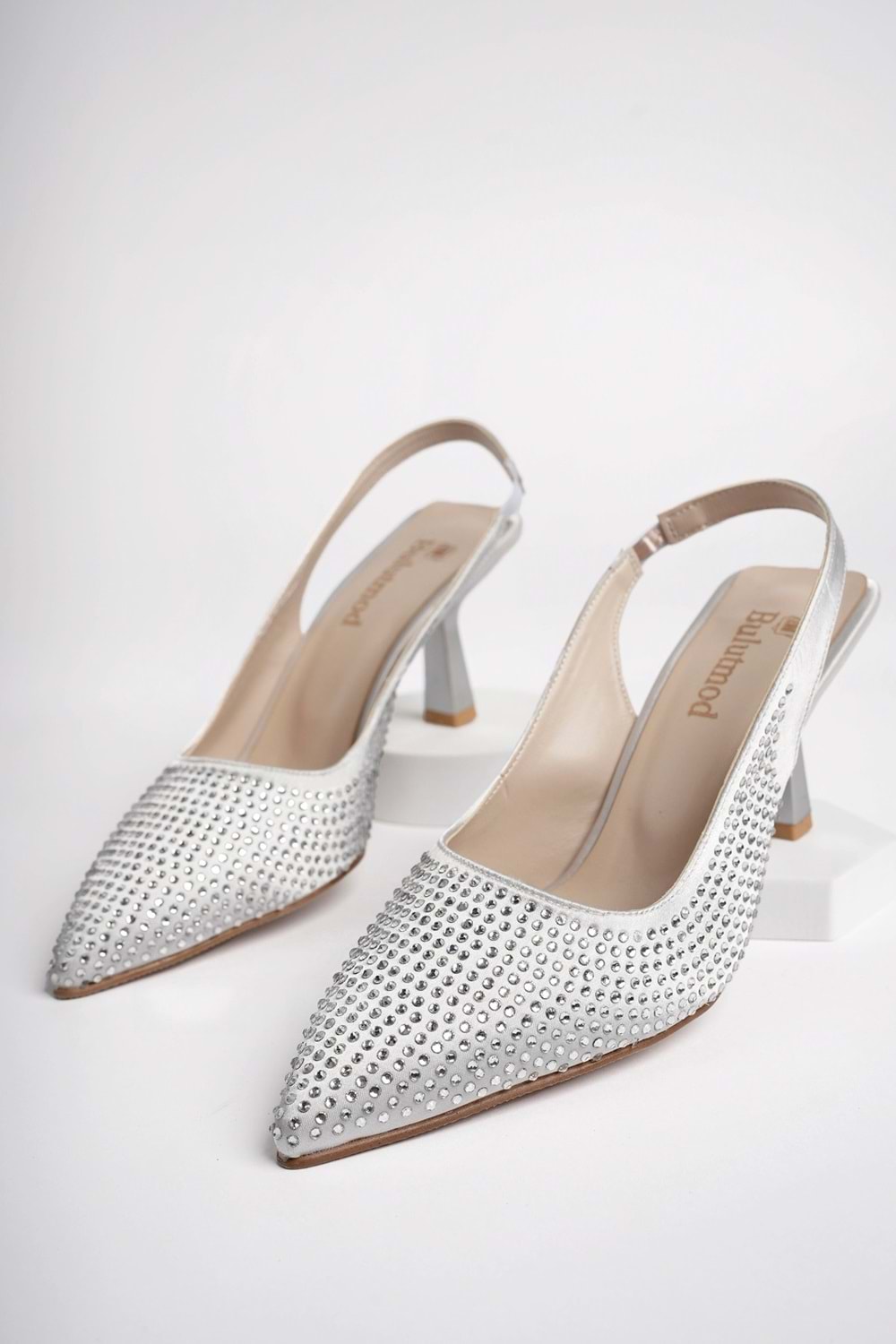 BulutMod BA04534 Gümüş Kadın Taşlı Abiye Lastikli Klasik 7cm Topuklu Ayakkabı - Gümüş - 40