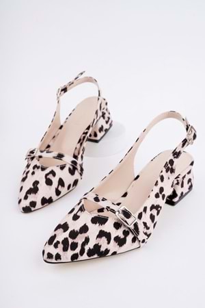 BulutMod BA04566 Ten Kadın Leopar Büyük Numara 4 Cm Topuklu Ayakkabı