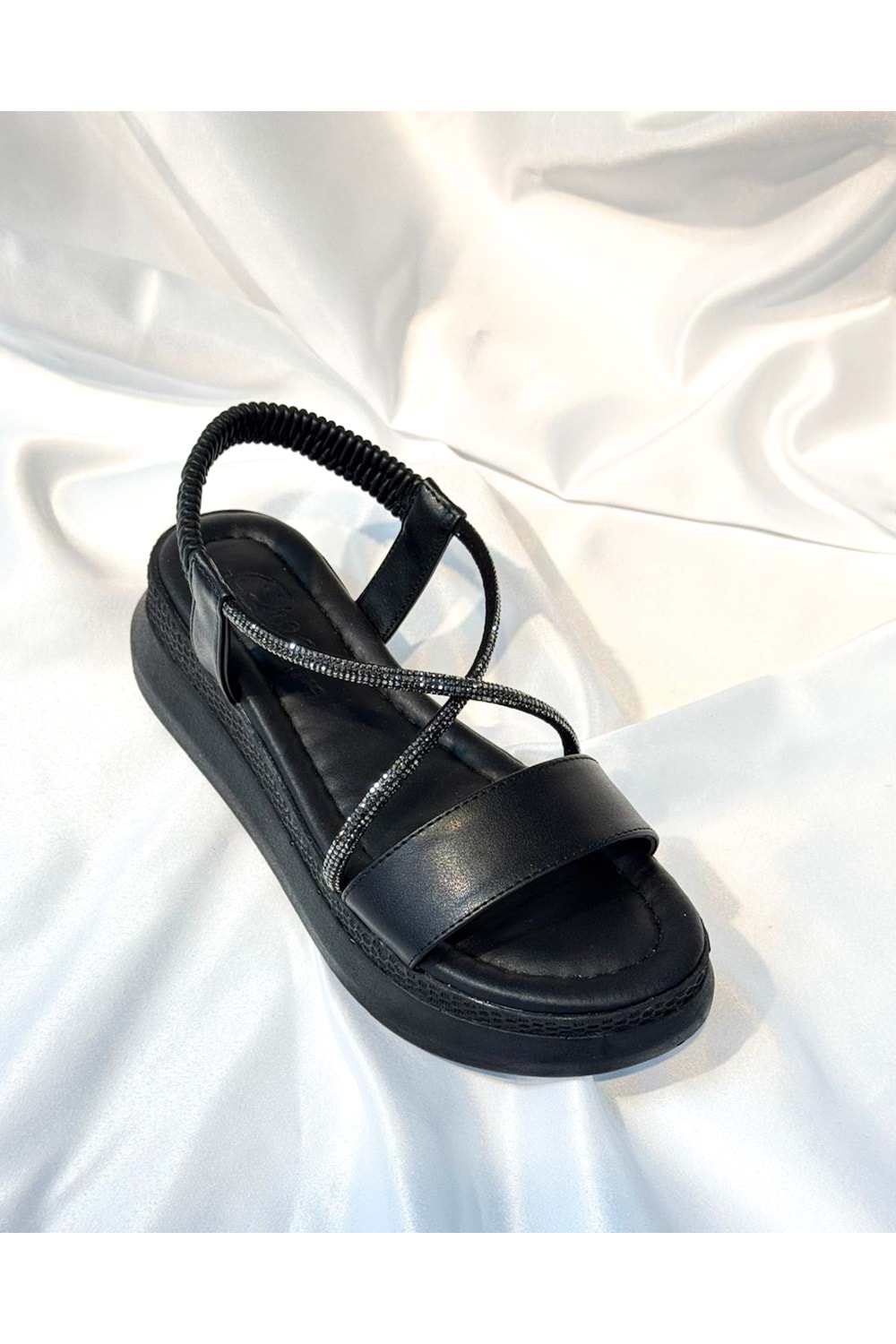 BulutMod BA04577 Siyah Kadın Çapraz Taş Yumuşak Tabanlı 5 cm Sandalet - 40