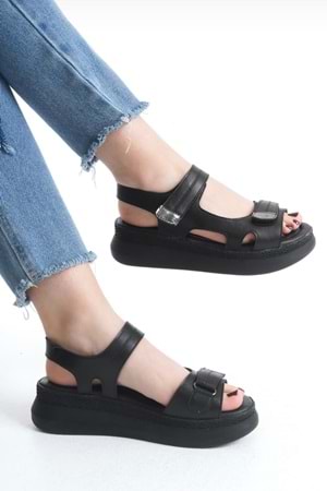 BulutMod BA04577 Siyah Deri Kadın Cırtlı Yumuşak Tabanlı 5 cm Sandalet - 37