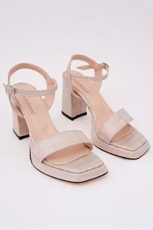 BulutMod BA04585 Kadın Kare Burun 9 cm Platform Sandalet Altın Simli Tek Bantlı Ayakkabı - 38