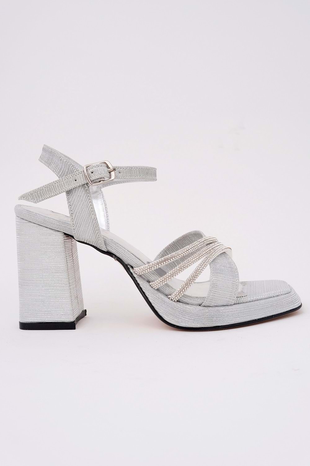 BulutMod BA04586 Kadın Kare Burun 9cm Platform Sandalet Gümüş Simli Üç Taşlı Ayakkabı - 37
