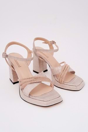 BulutMod BA04586 Kadın Kare Burun 9cm Platform Sandalet Altın Simli Üç Taşlı Ayakkabı - 38