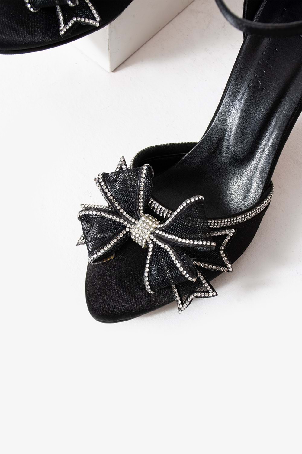 BulutMod BA04592 Siyah Kadın Taşlı Fiyonklu 8 Cm Topuklu Ayakkabı - 39
