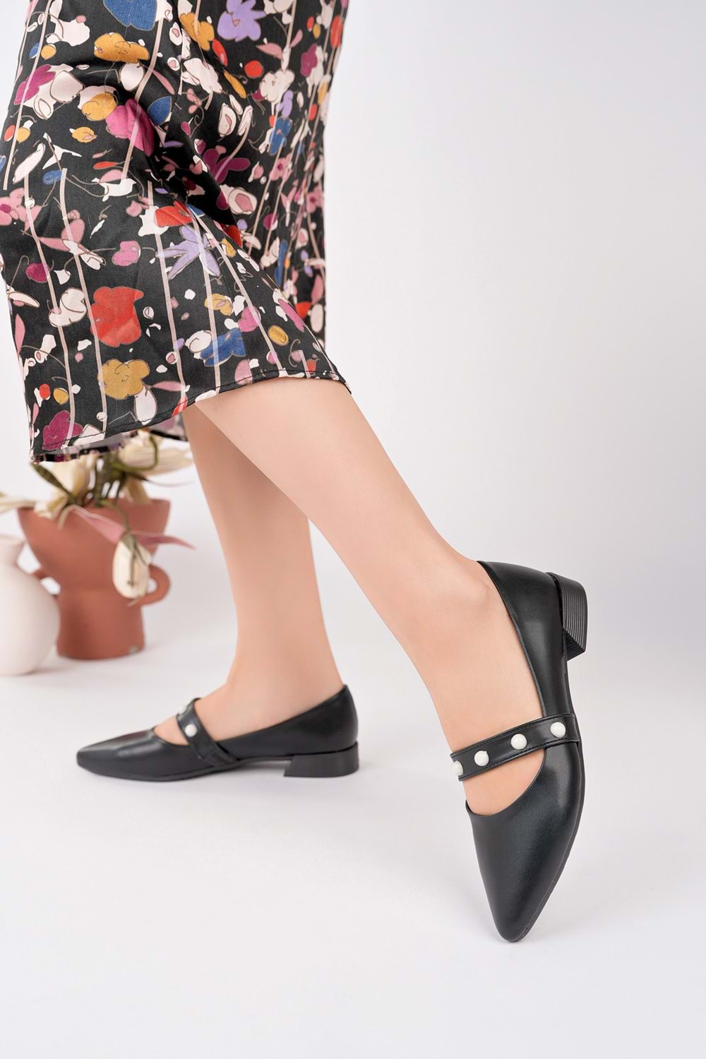 BulutMod BA04595 Siyah İ Kadın İnci Bantlı Günlük Büyük Numara Babet - 40